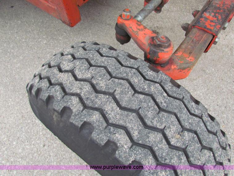 image for item E4150 2000 New Holland TS100 tractor