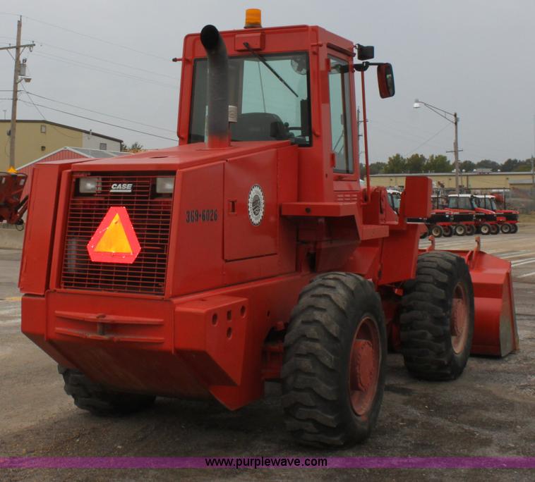 image for item E4153 1996 Case 621B wheel loader