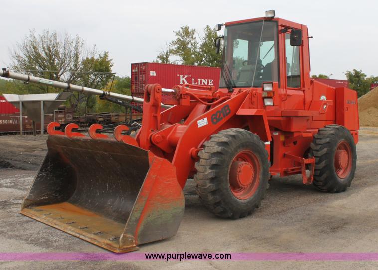 image for item E4153 1996 Case 621B wheel loader