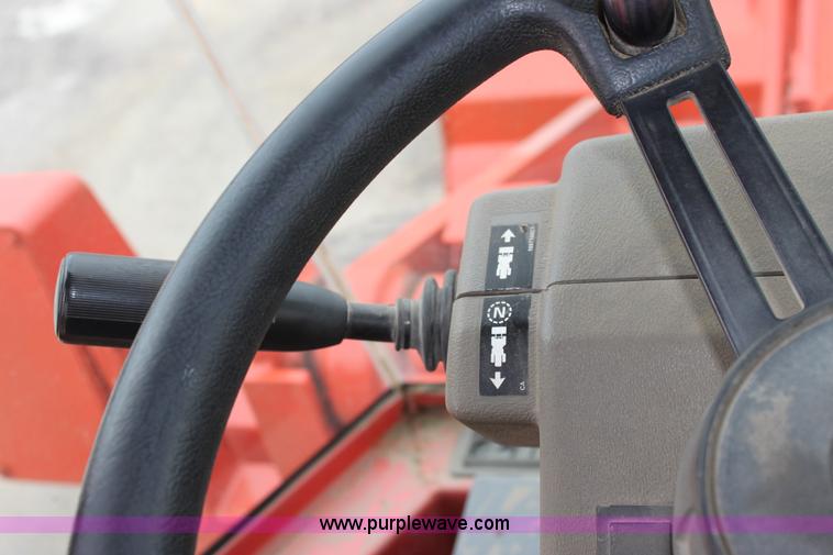 image for item E4153 1996 Case 621B wheel loader