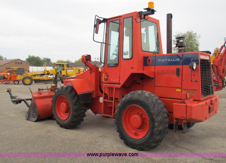 image for item E4160 1996 Fiat-Allis FR90 wheel loader