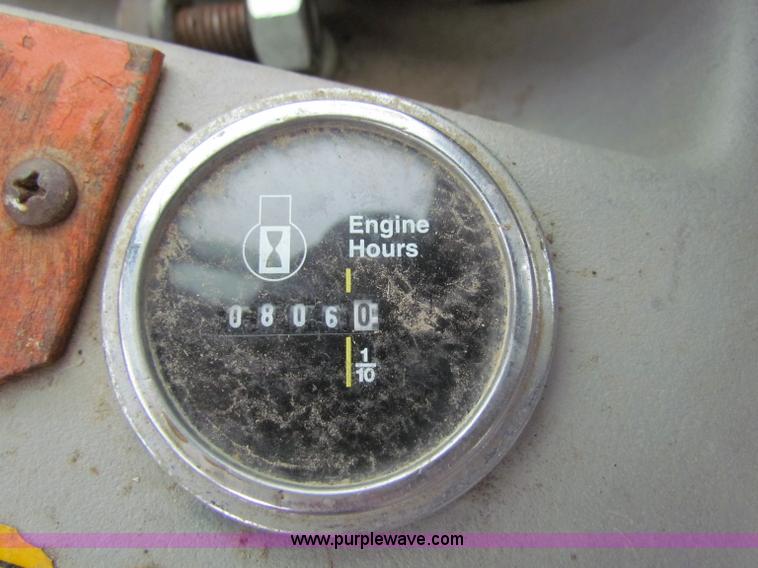 image for item E4160 1996 Fiat-Allis FR90 wheel loader