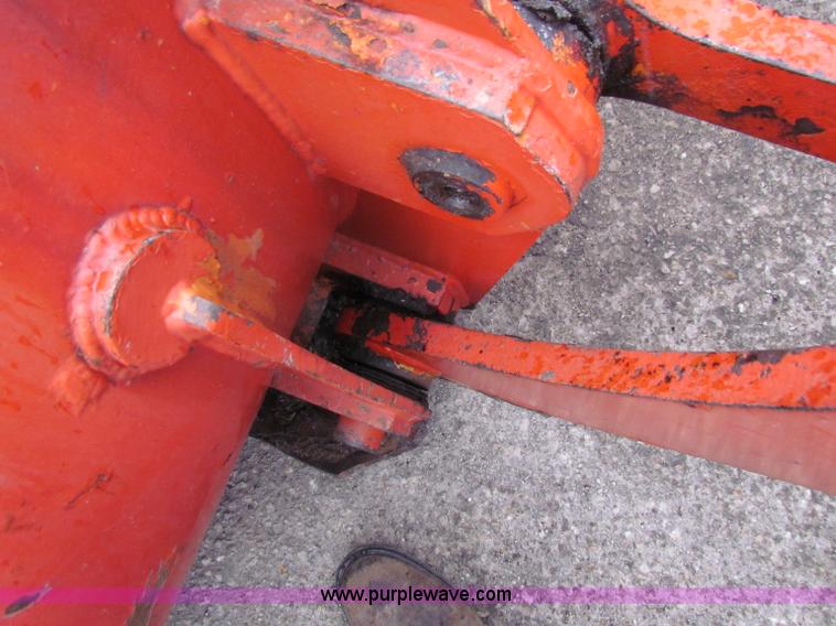 image for item E4160 1996 Fiat-Allis FR90 wheel loader