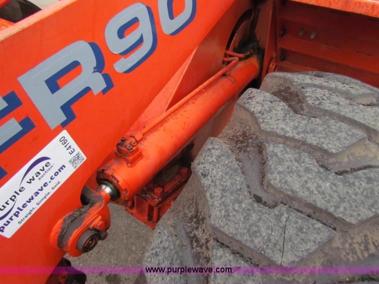 image for item E4160 1996 Fiat-Allis FR90 wheel loader