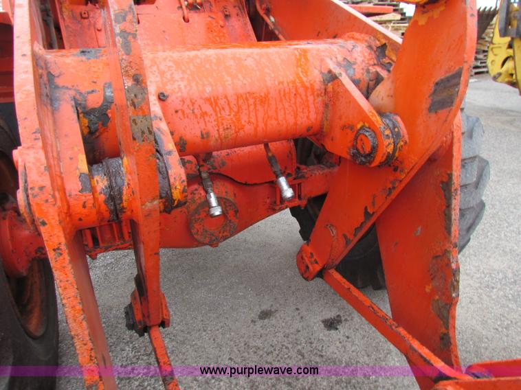 image for item E4160 1996 Fiat-Allis FR90 wheel loader