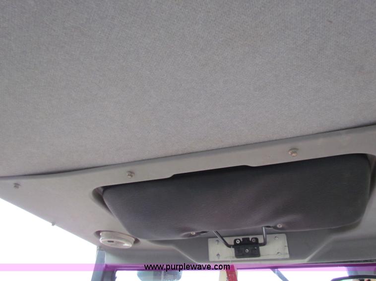 image for item E4164 1996 Ford 555D backhoe