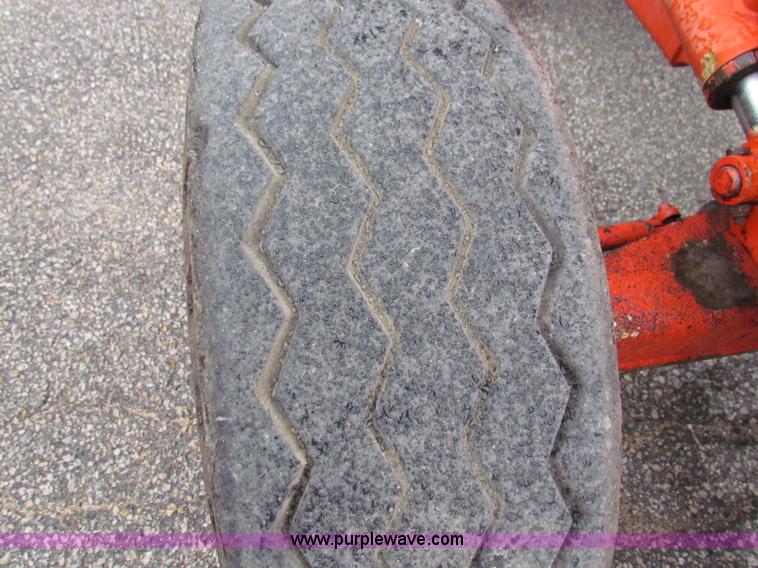 image for item E4164 1996 Ford 555D backhoe