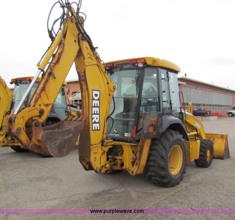 image for item E4165 2003 John Deere 310G backhoe