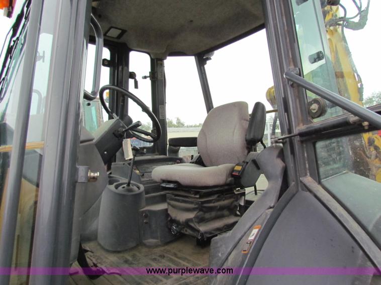 image for item E4165 2003 John Deere 310G backhoe