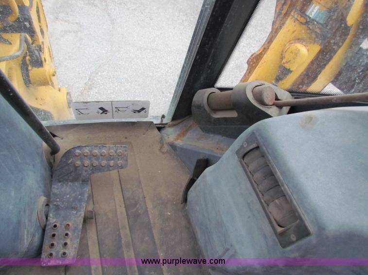 image for item E4165 2003 John Deere 310G backhoe