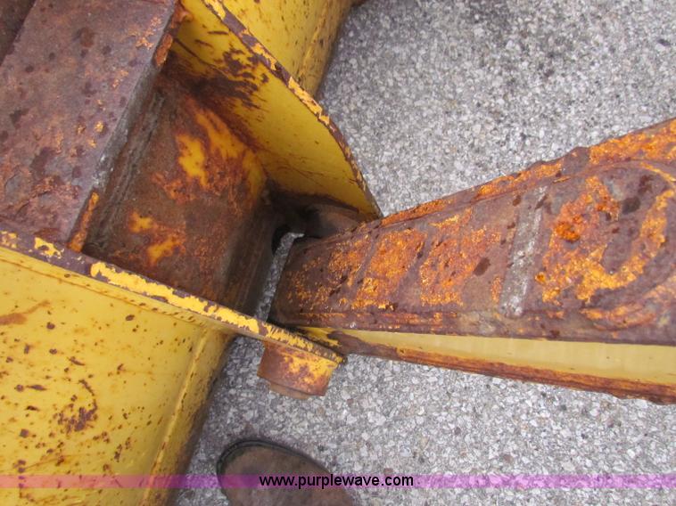 image for item E4165 2003 John Deere 310G backhoe