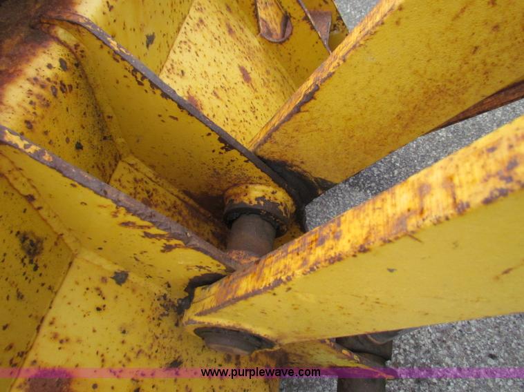 image for item E4165 2003 John Deere 310G backhoe