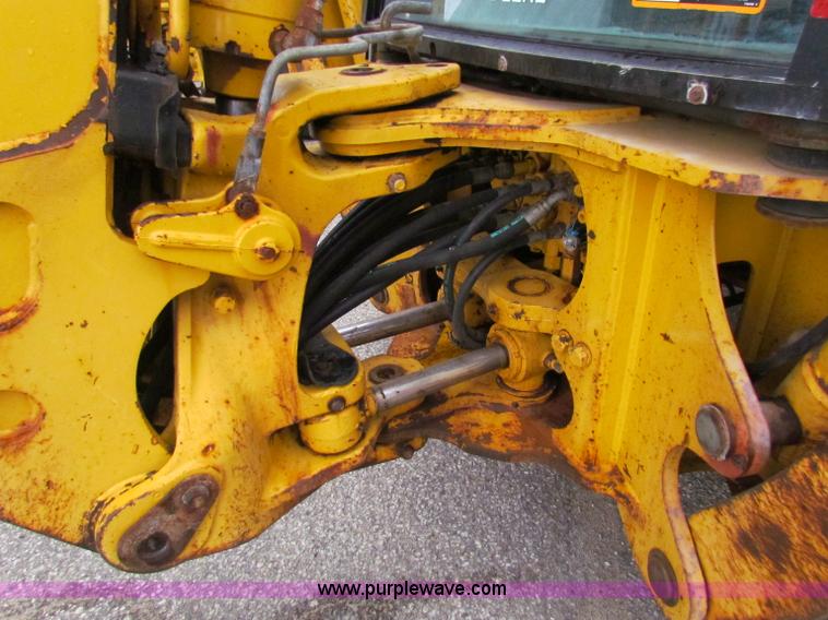 image for item E4165 2003 John Deere 310G backhoe