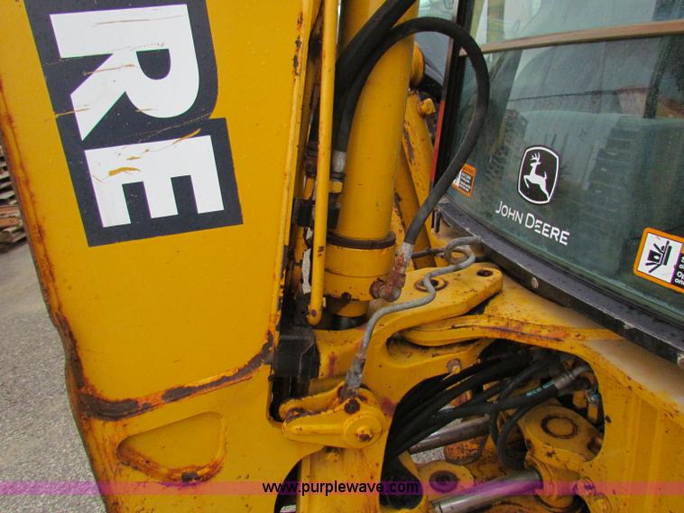 image for item E4165 2003 John Deere 310G backhoe