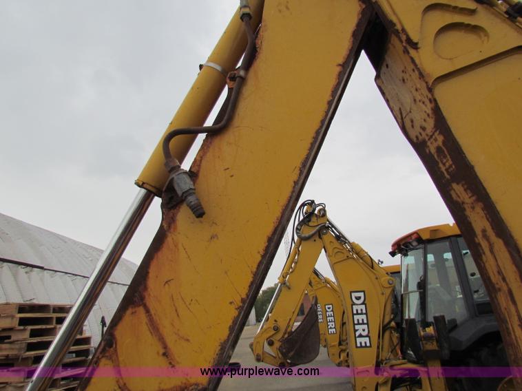 image for item E4165 2003 John Deere 310G backhoe