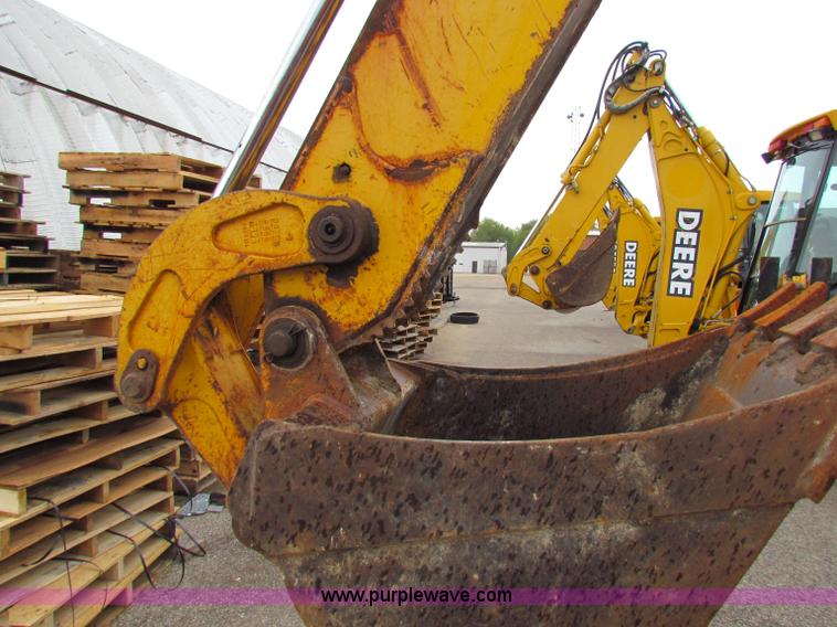 image for item E4165 2003 John Deere 310G backhoe