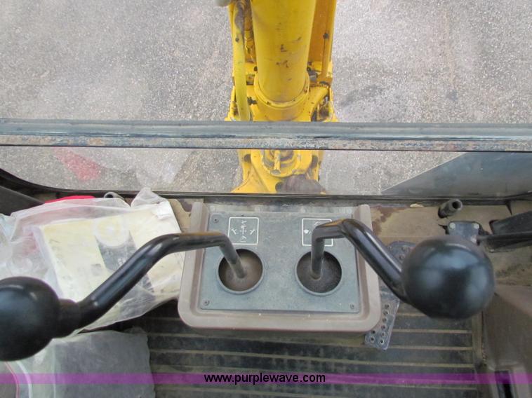 image for item E4166 1997 John Deere 310E backhoe