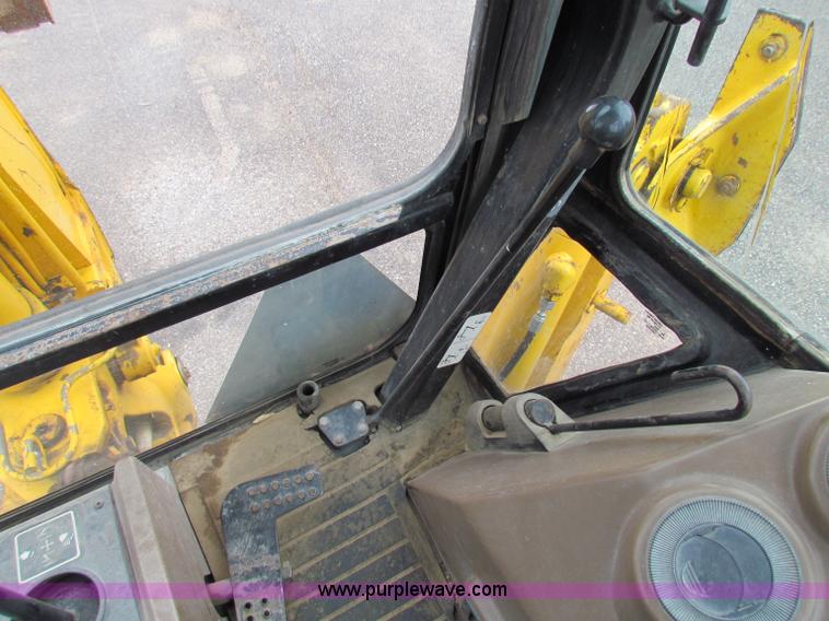 image for item E4166 1997 John Deere 310E backhoe