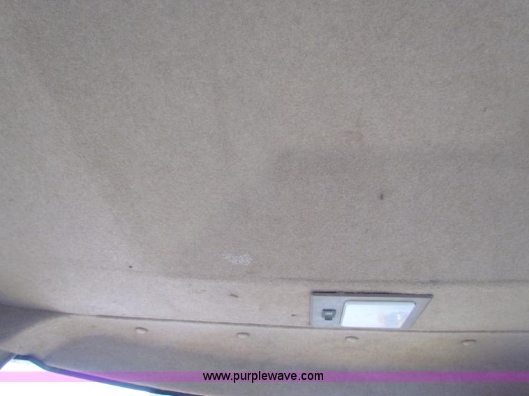 image for item E4166 1997 John Deere 310E backhoe