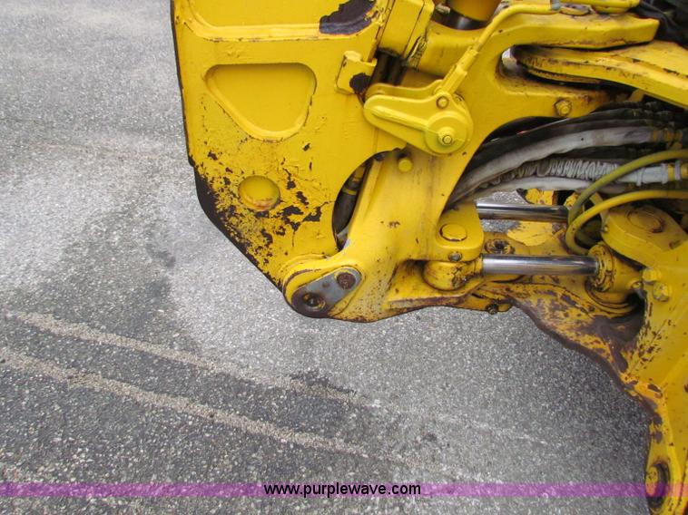 image for item E4166 1997 John Deere 310E backhoe