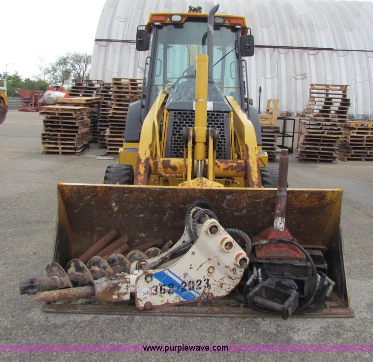 image for item E4167 2003 John Deere 310G backhoe