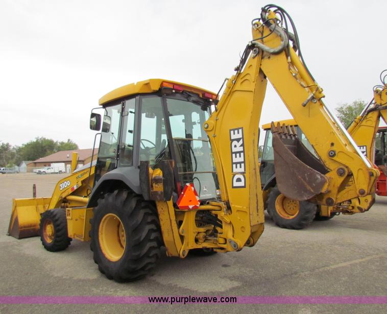 image for item E4167 2003 John Deere 310G backhoe