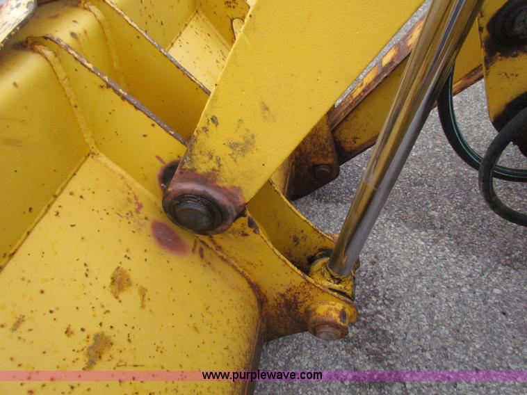 image for item E4167 2003 John Deere 310G backhoe