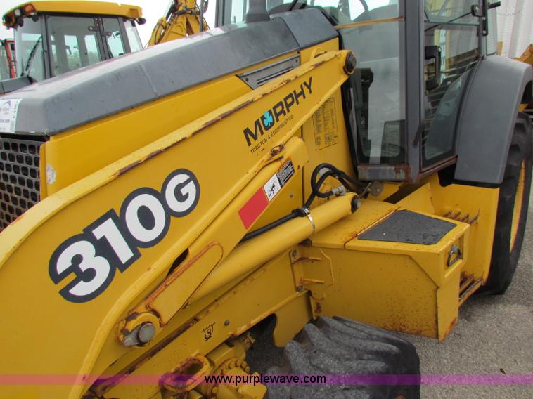 image for item E4167 2003 John Deere 310G backhoe