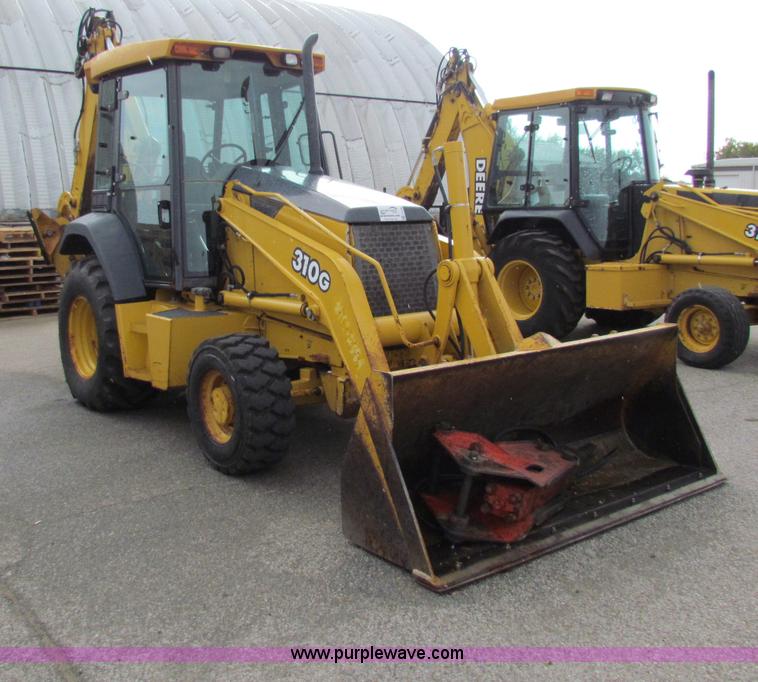 image for item E4168 2004 John Deere 310G backhoe