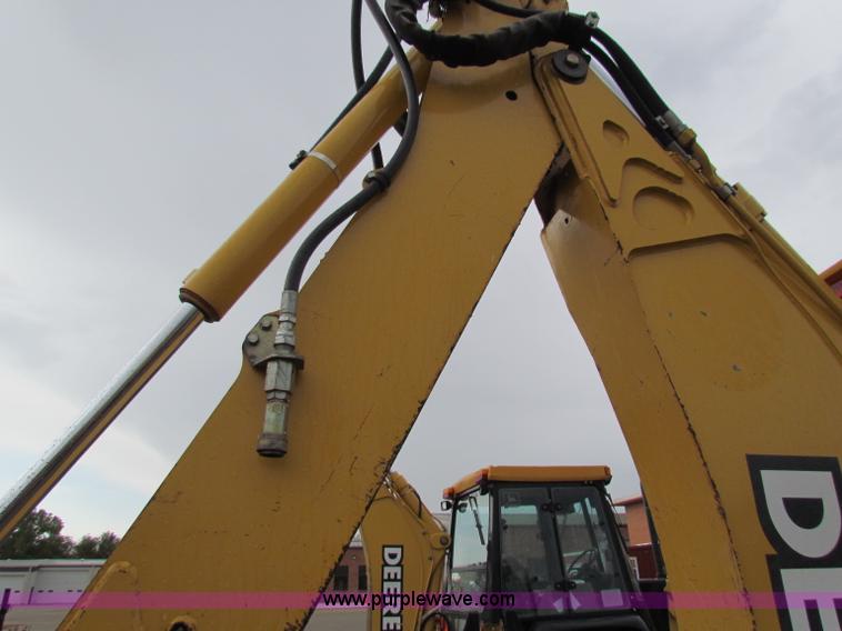 image for item E4168 2004 John Deere 310G backhoe