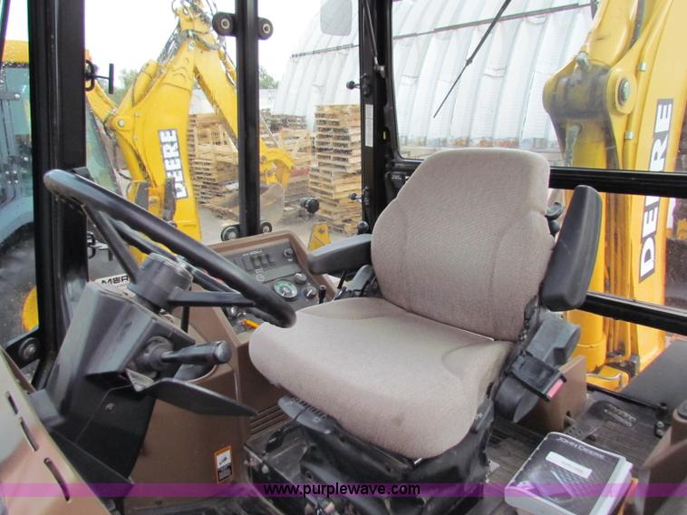 image for item E4169 1997 John Deere 310E backhoe