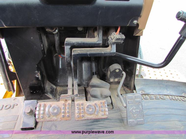 image for item E4169 1997 John Deere 310E backhoe