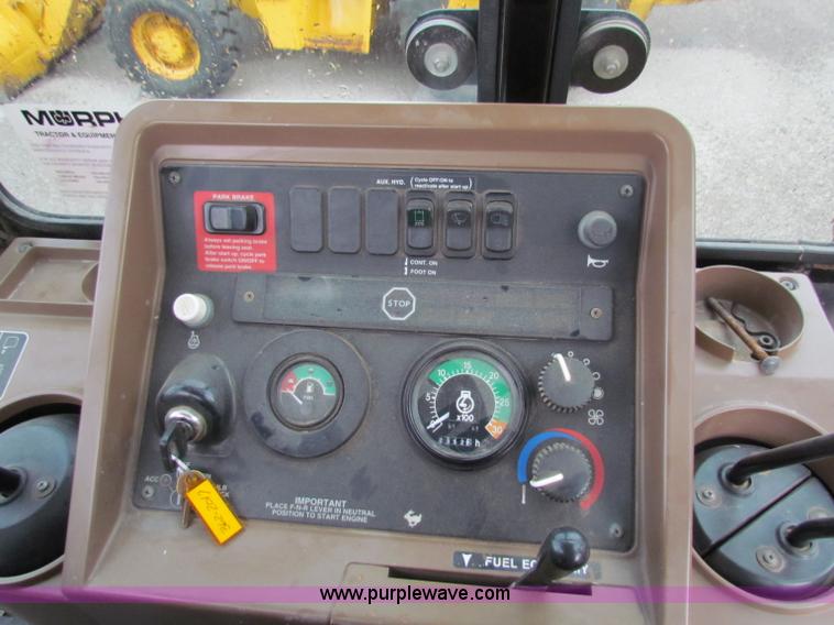 image for item E4169 1997 John Deere 310E backhoe