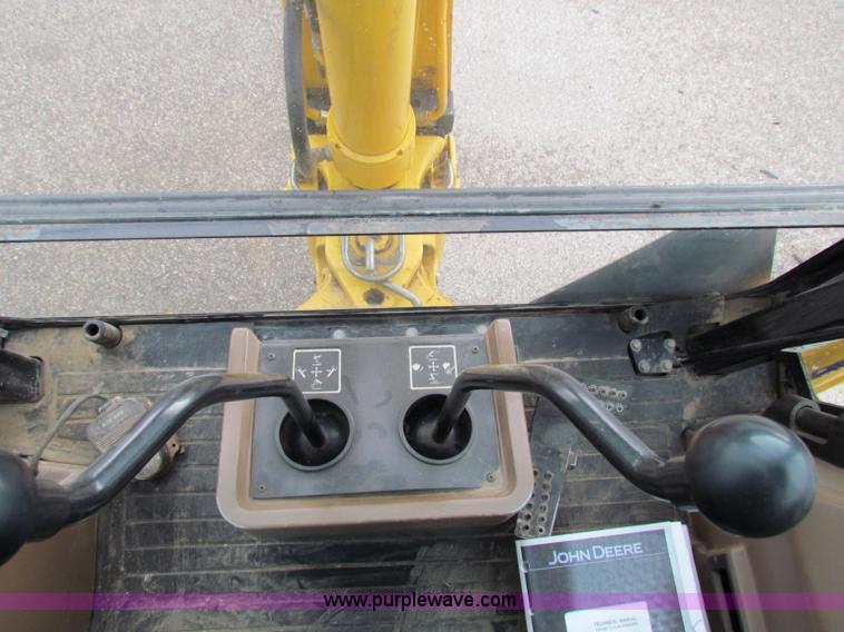 image for item E4169 1997 John Deere 310E backhoe
