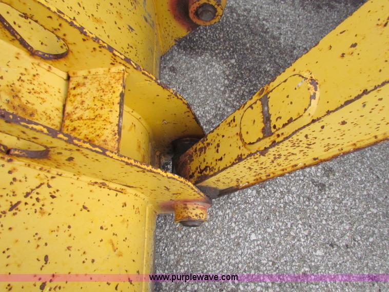 image for item E4169 1997 John Deere 310E backhoe