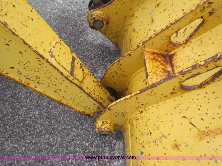 image for item E4169 1997 John Deere 310E backhoe