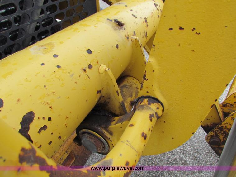 image for item E4169 1997 John Deere 310E backhoe