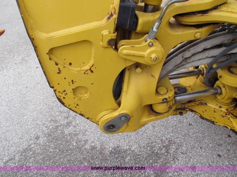 image for item E4169 1997 John Deere 310E backhoe