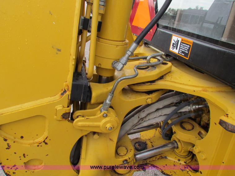 image for item E4169 1997 John Deere 310E backhoe