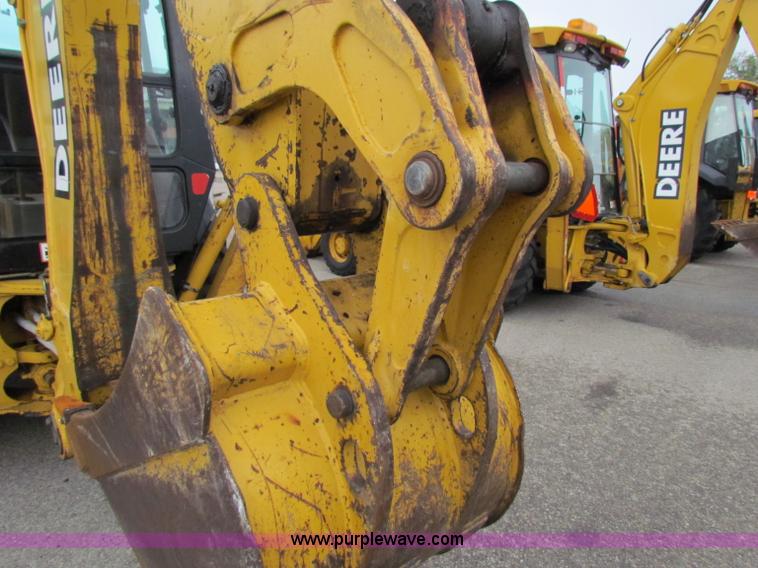 image for item E4169 1997 John Deere 310E backhoe