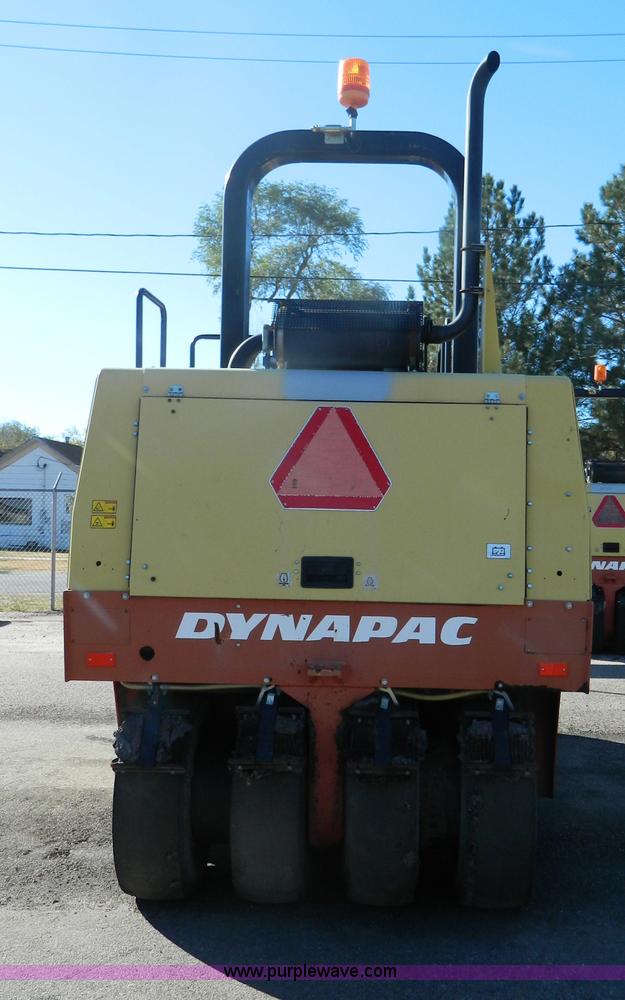 image for item E4171 2005 Dyna-Pac CP142 pneumatic roller