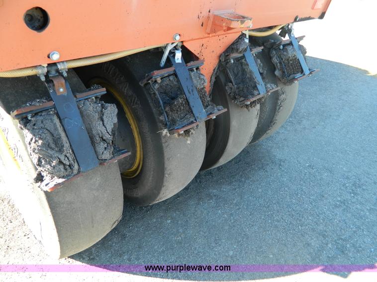 image for item E4171 2005 Dyna-Pac CP142 pneumatic roller