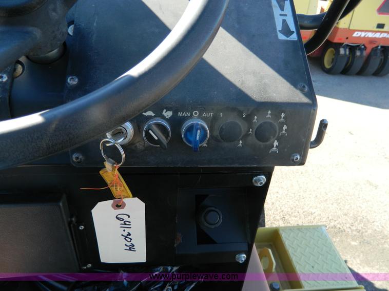 image for item E4171 2005 Dyna-Pac CP142 pneumatic roller