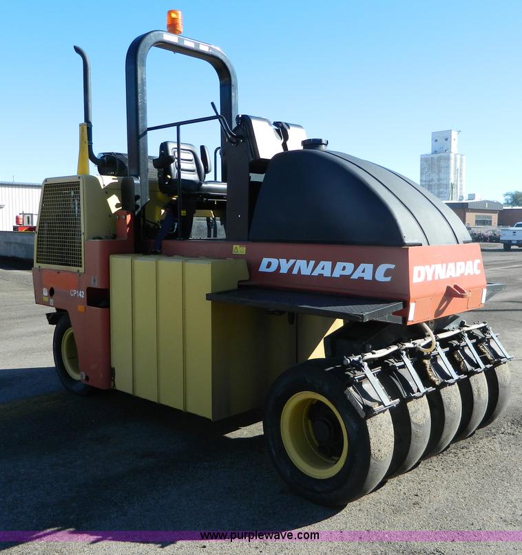 image for item E4172 2005 Dyna-Pac CP142 pneumatic roller