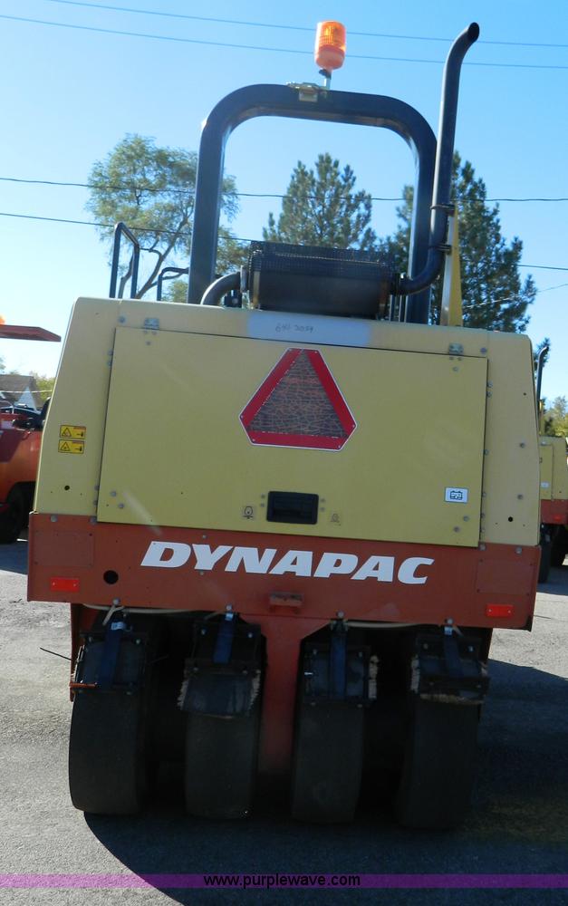 image for item E4172 2005 Dyna-Pac CP142 pneumatic roller