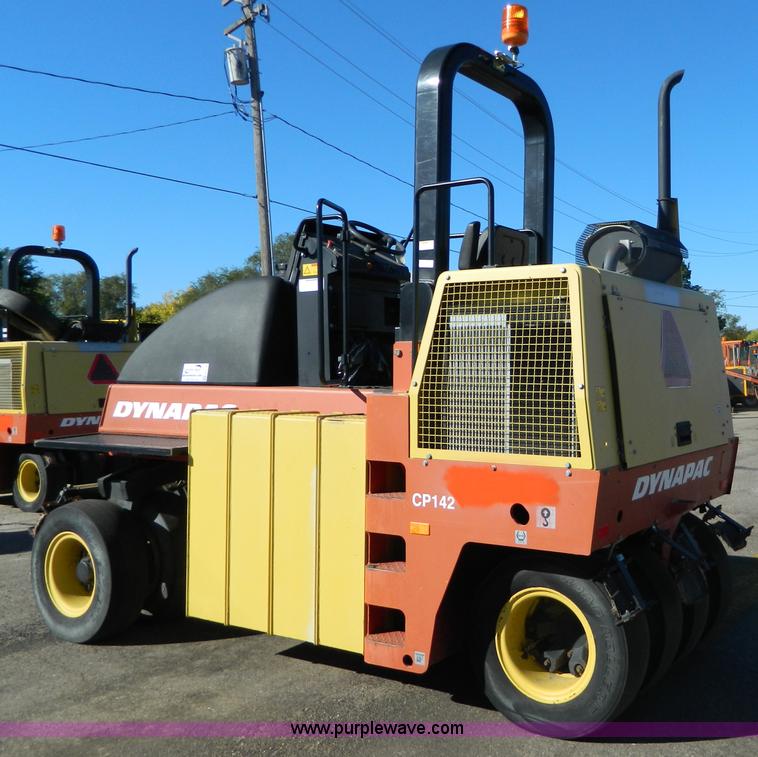 image for item E4172 2005 Dyna-Pac CP142 pneumatic roller