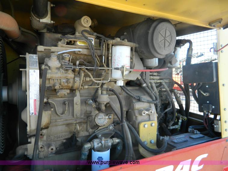 image for item E4172 2005 Dyna-Pac CP142 pneumatic roller