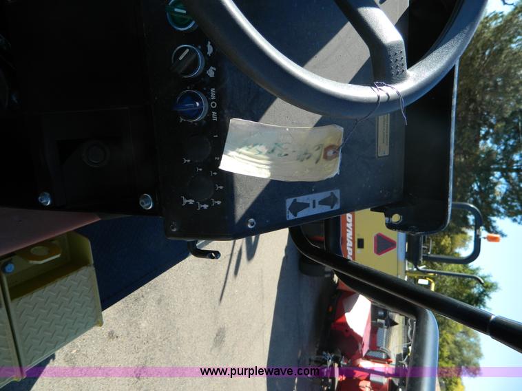 image for item E4172 2005 Dyna-Pac CP142 pneumatic roller