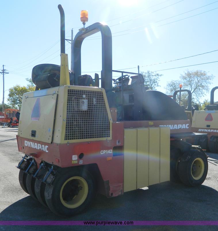 image for item E4173 2005 Dyna-Pac CP142 pneumatic roller