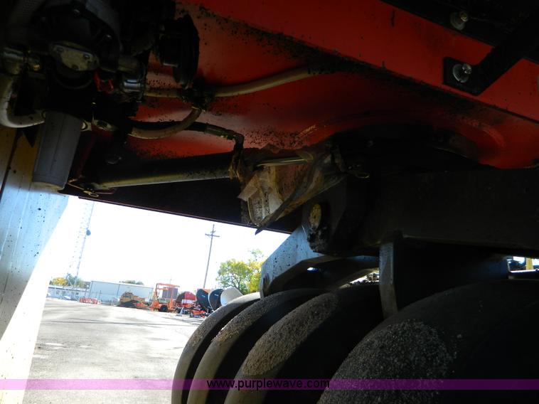 image for item E4173 2005 Dyna-Pac CP142 pneumatic roller